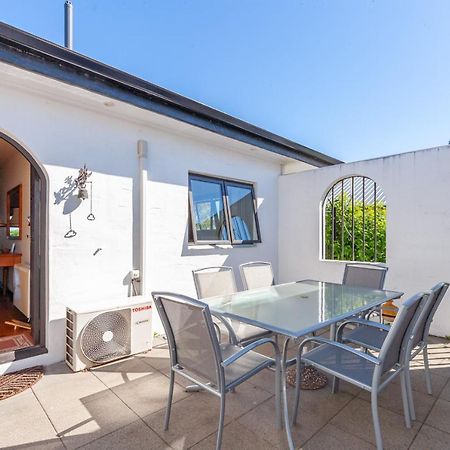 Lakefront Villa - Waitahanui Holiday Home Kültér fotó