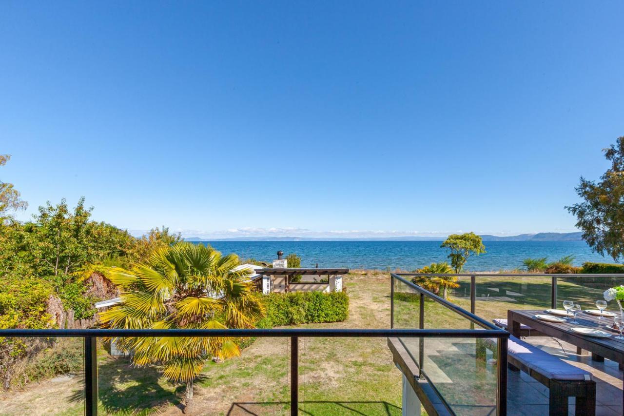 Lakefront Villa - Waitahanui Holiday Home Kültér fotó