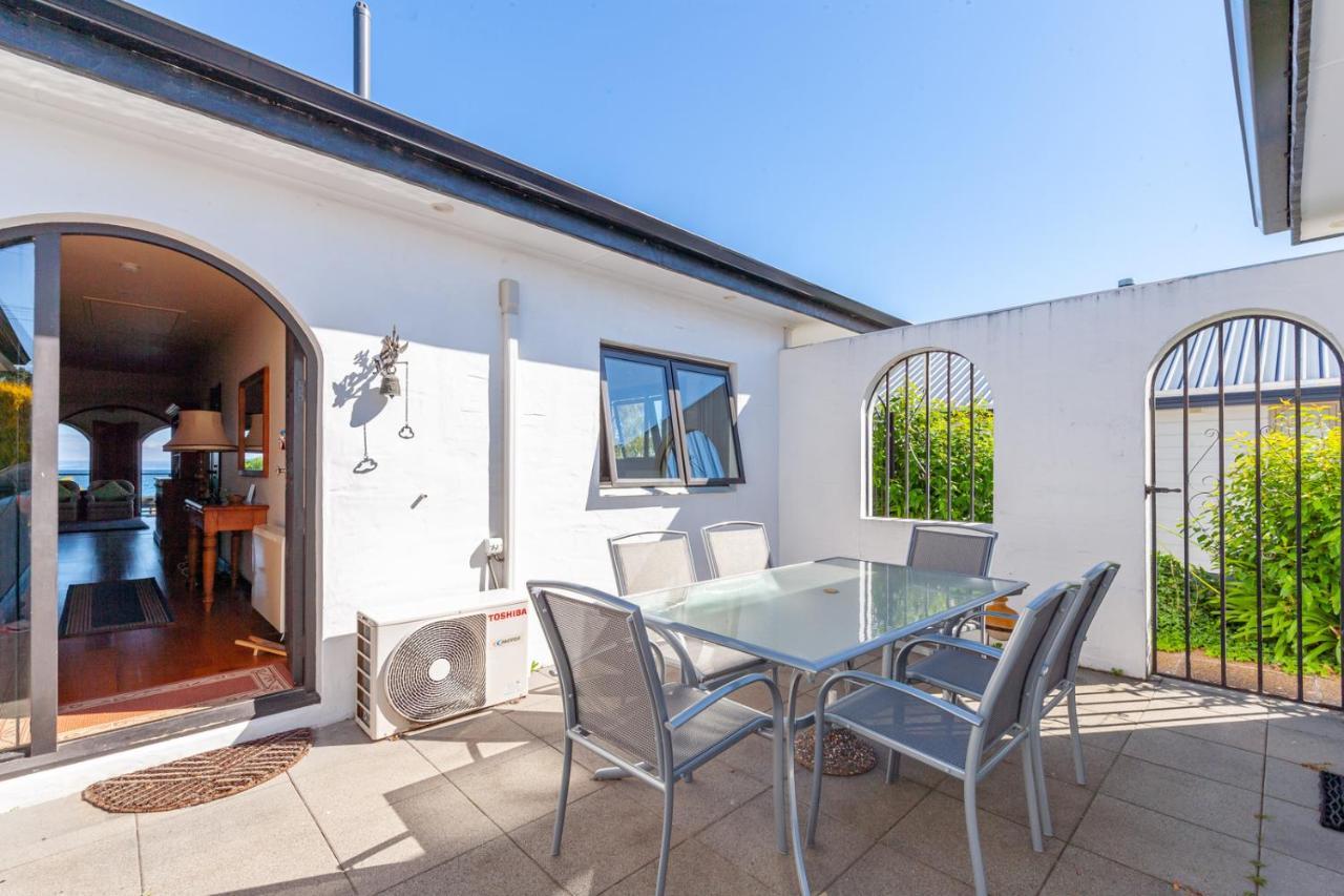 Lakefront Villa - Waitahanui Holiday Home Kültér fotó